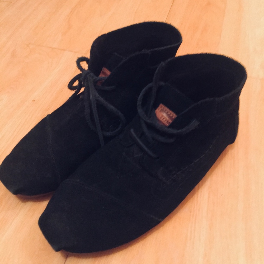 Toms moccasins